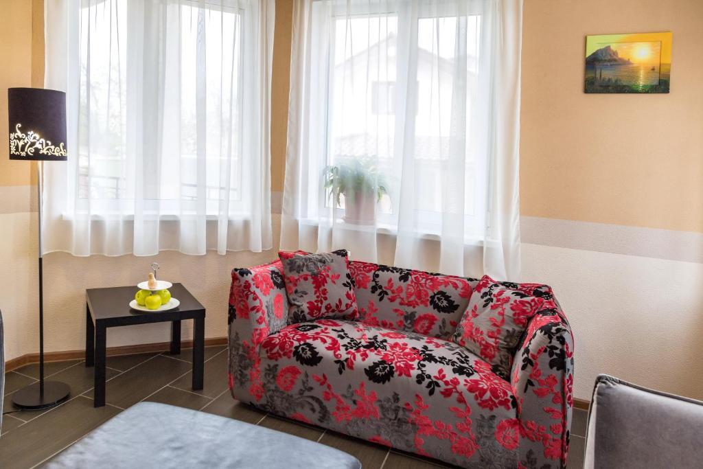 Green Hotel Киев Екстериор снимка
